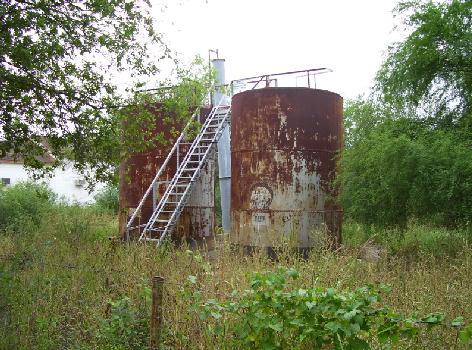 oil well